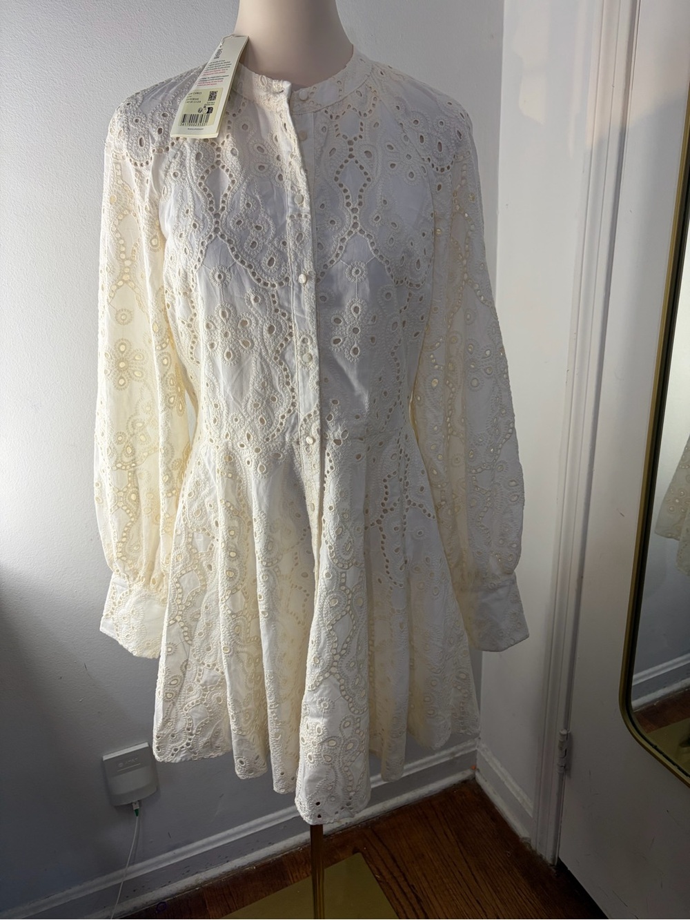 Sézane Calprice NWT Cream Eyelet Cotton Lace Long full Sleeve Bride Mini Dress